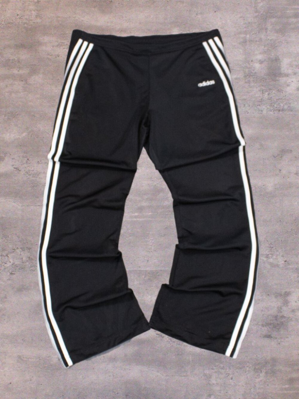 Y2K 00's Adidas Relax Fit Wide Legged Straight Legged Bootcut Flared Baggy Pant